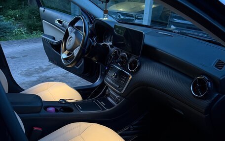 Mercedes-Benz GLA, 2017 год, 1 850 000 рублей, 25 фотография