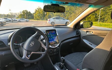Hyundai Solaris II рестайлинг, 2015 год, 920 000 рублей, 10 фотография