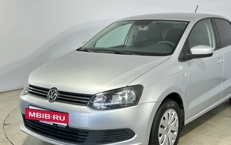 Volkswagen Polo VI (EU Market), 2013 год, 850 000 рублей, 11 фотография