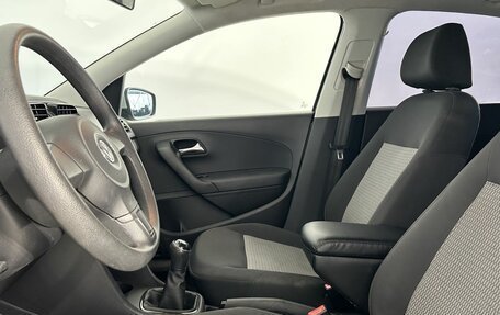 Volkswagen Polo VI (EU Market), 2013 год, 850 000 рублей, 21 фотография