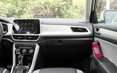 Volkswagen T-Roc I, 2026 год, 2 640 000 рублей, 16 фотография