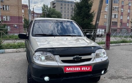 Chevrolet Niva I рестайлинг, 2011 год, 419 000 рублей, 2 фотография