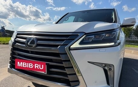 Lexus LX III, 2017 год, 7 500 000 рублей, 24 фотография