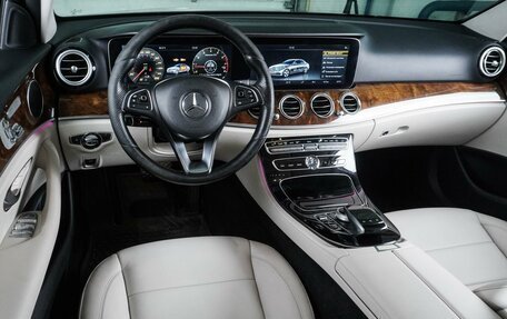 Mercedes-Benz E-Класс, 2016 год, 2 399 000 рублей, 6 фотография