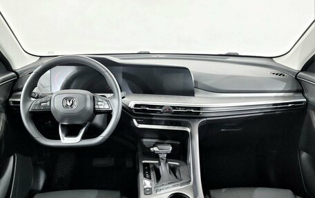 Changan CS35 Plus, 2023 год, 1 690 000 рублей, 5 фотография
