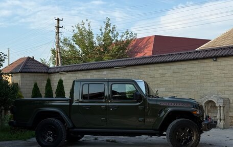 Jeep Gladiator, 2023 год, 7 000 000 рублей, 4 фотография