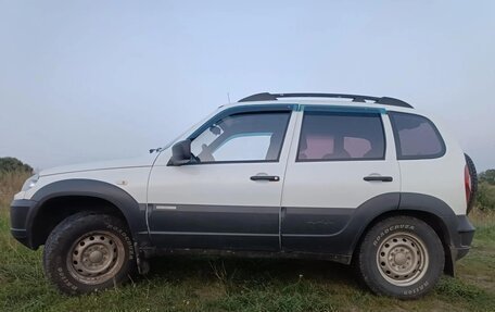 Chevrolet Niva I рестайлинг, 2014 год, 400 000 рублей, 5 фотография