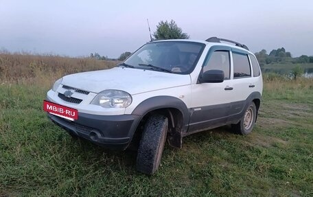 Chevrolet Niva I рестайлинг, 2014 год, 400 000 рублей, 6 фотография