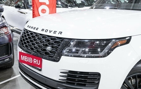 Land Rover Range Rover IV рестайлинг, 2018 год, 5 599 000 рублей, 3 фотография