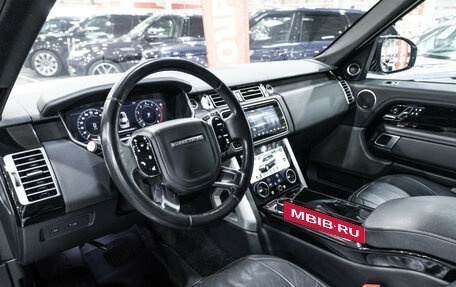 Land Rover Range Rover IV рестайлинг, 2018 год, 5 599 000 рублей, 15 фотография