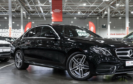 Mercedes-Benz E-Класс, 2019 год, 3 299 700 рублей, 6 фотография