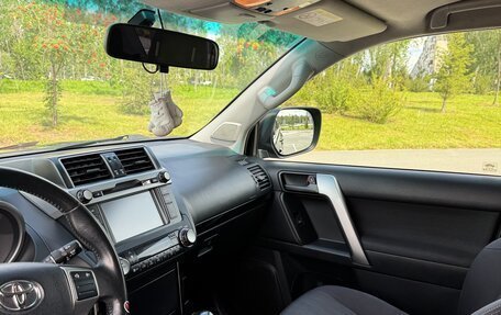 Toyota Land Cruiser Prado 150 рестайлинг 2, 2014 год, 3 500 000 рублей, 6 фотография