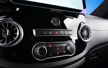Mercedes-Benz Vito, 2016 год, 2 977 077 рублей, 17 фотография
