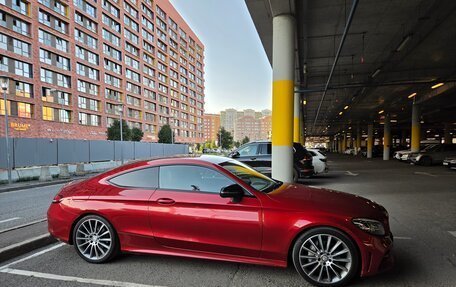 Mercedes-Benz C-Класс, 2019 год, 3 550 000 рублей, 5 фотография