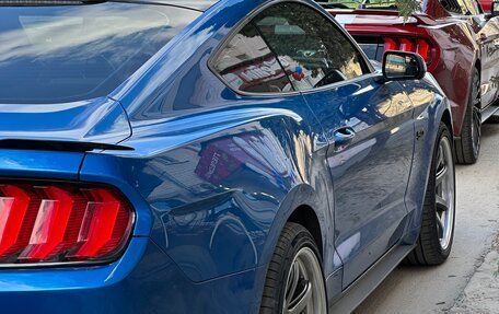 Ford Mustang VI рестайлинг, 2018 год, 4 300 000 рублей, 8 фотография