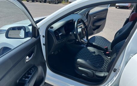 KIA Rio IV, 2019 год, 1 415 000 рублей, 12 фотография
