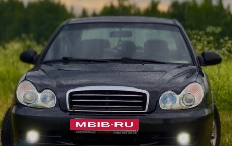 Hyundai Sonata IV рестайлинг, 2005 год, 395 000 рублей, 2 фотография