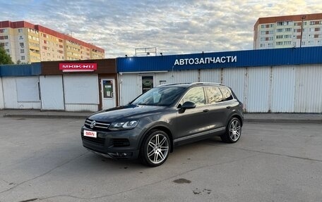 Volkswagen Touareg III, 2013 год, 2 200 000 рублей, 2 фотография