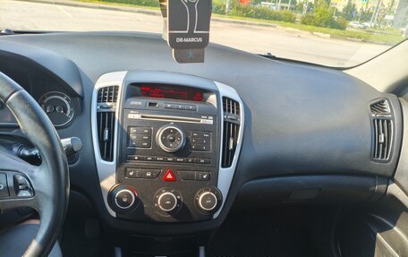 KIA cee'd I рестайлинг, 2010 год, 650 000 рублей, 7 фотография