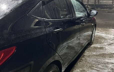 Hyundai Solaris II рестайлинг, 2011 год, 900 000 рублей, 7 фотография