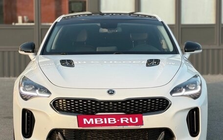 KIA Stinger I, 2019 год, 2 300 000 рублей, 3 фотография
