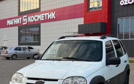 Chevrolet Niva I рестайлинг, 2015 год, 500 000 рублей, 1 фотография