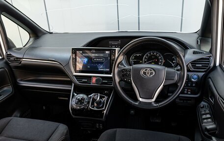 Toyota Esquire I, 2015 год, 2 240 000 рублей, 6 фотография