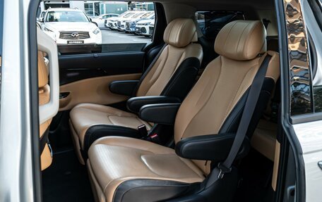 KIA Carnival, 2020 год, 3 680 000 рублей, 9 фотография