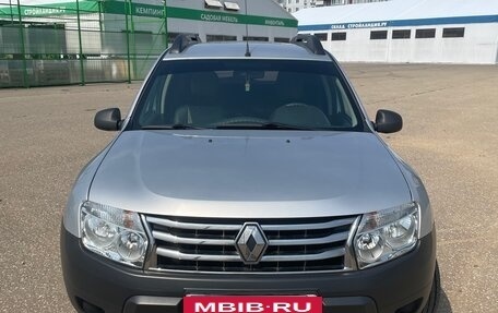 Renault Duster I рестайлинг, 2014 год, 850 000 рублей, 2 фотография