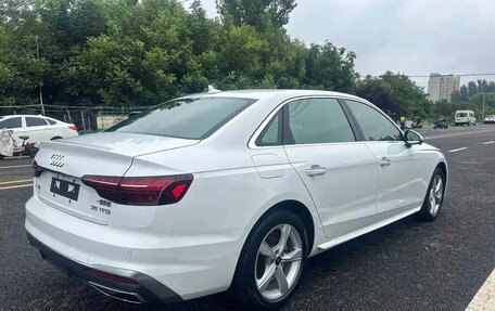 Audi A4, 2022 год, 2 930 000 рублей, 6 фотография