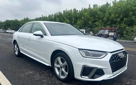 Audi A4, 2022 год, 2 930 000 рублей, 2 фотография