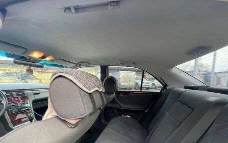 Mercedes-Benz E-Класс, 2001 год, 475 000 рублей, 1 фотография