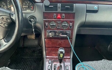 Mercedes-Benz E-Класс, 2001 год, 475 000 рублей, 8 фотография