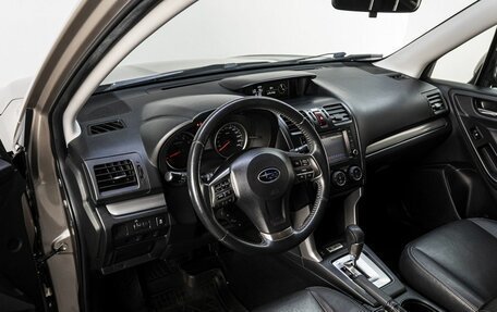 Subaru Forester, 2014 год, 1 650 000 рублей, 10 фотография