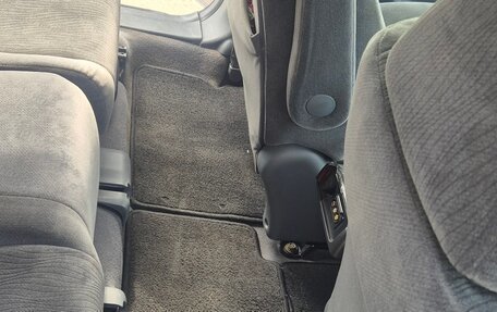 Honda Odyssey III, 2004 год, 750 000 рублей, 10 фотография