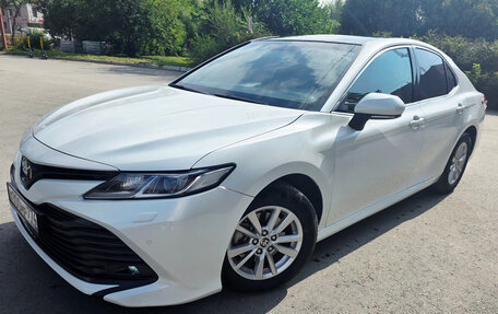 Toyota Camry, 2020 год, 2 840 000 рублей, 8 фотография