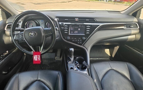 Toyota Camry, 2020 год, 2 840 000 рублей, 11 фотография