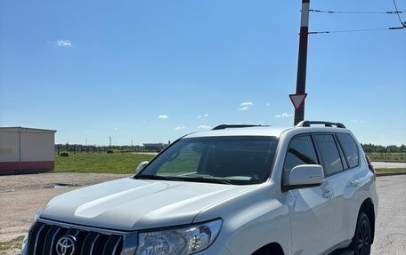 Toyota Land Cruiser Prado 150 рестайлинг 2, 2020 год, 7 000 рублей, 3 фотография