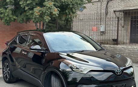 Toyota C-HR I рестайлинг, 2018 год, 2 080 000 рублей, 4 фотография