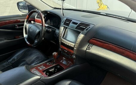 Lexus LS IV, 2008 год, 2 195 000 рублей, 16 фотография