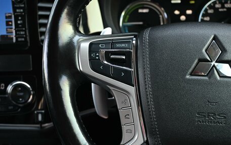 Mitsubishi Outlander III рестайлинг 3, 2015 год, 2 120 000 рублей, 14 фотография