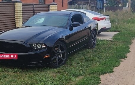 Ford Mustang VI рестайлинг, 2013 год, 1 500 000 рублей, 5 фотография