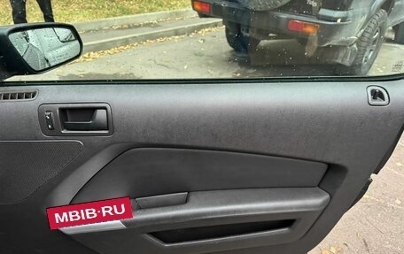 Ford Mustang VI рестайлинг, 2013 год, 1 500 000 рублей, 17 фотография