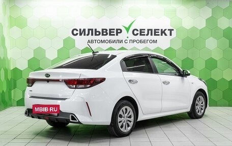 KIA Rio IV, 2021 год, 1 610 000 рублей, 2 фотография