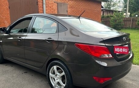 Hyundai Solaris II рестайлинг, 2015 год, 985 000 рублей, 4 фотография