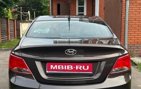 Hyundai Solaris II рестайлинг, 2015 год, 985 000 рублей, 6 фотография