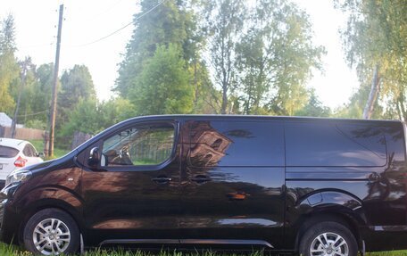 Peugeot Traveller I, 2020 год, 2 950 000 рублей, 5 фотография
