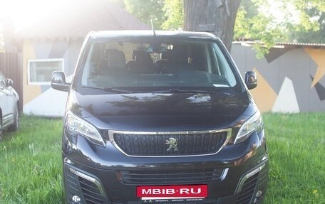 Peugeot Traveller I, 2020 год, 2 950 000 рублей, 3 фотография