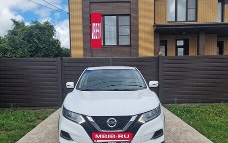 Nissan Qashqai, 2020 год, 2 000 000 рублей, 2 фотография