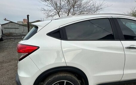 Honda Vezel, 2021 год, 2 400 000 рублей, 4 фотография